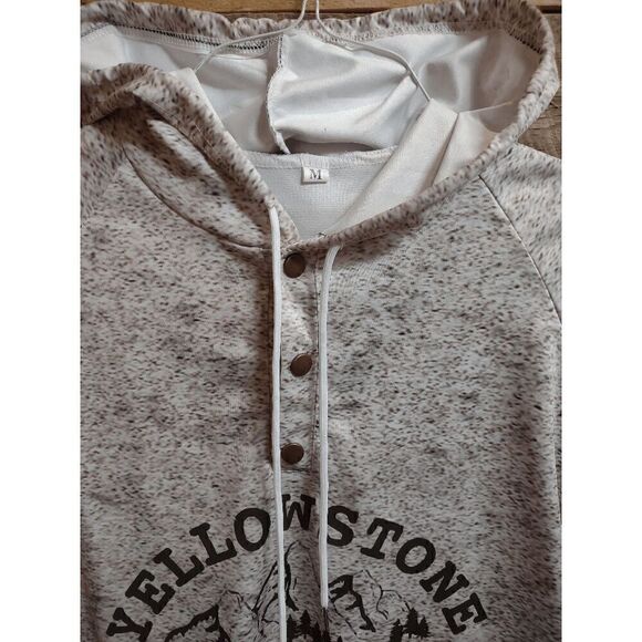 Yellowstone Dutton Ranch Women's Medium (M) Polyester Pullover 3 Button Hoodie - Picture 2 of 4